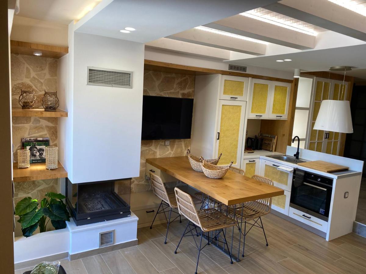 Papaduke House Διαμέρισμα Καλύβες Εξωτερικό φωτογραφία