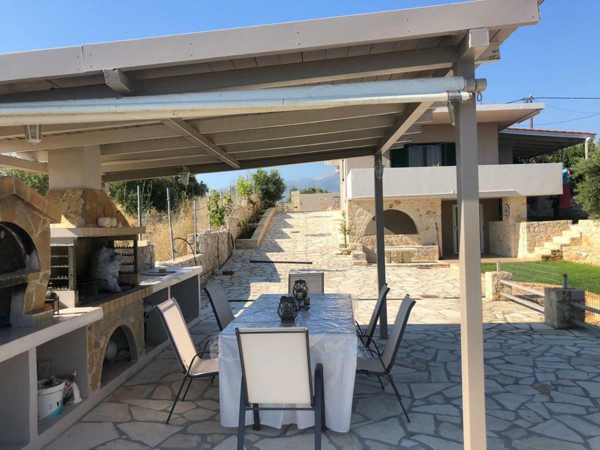 Papaduke House Διαμέρισμα Καλύβες Εξωτερικό φωτογραφία